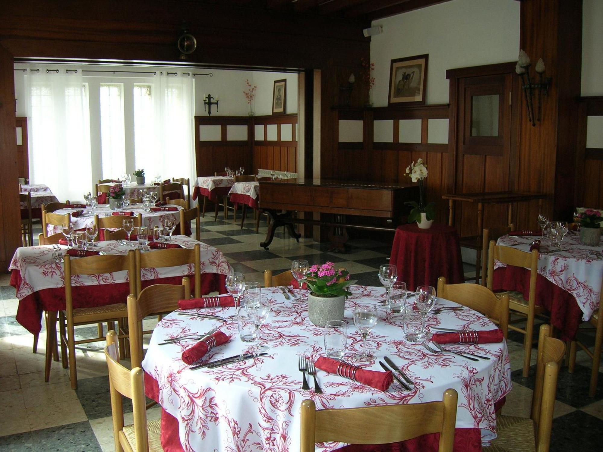 Le Relais De Ceilhes Hotel Екстериор снимка